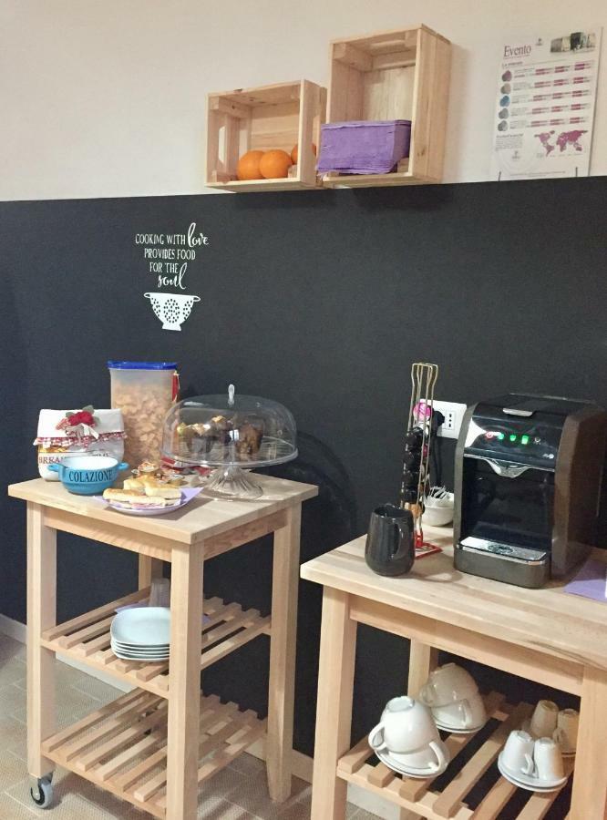 Senza Tempo Room & Breakfast グラッツァーノ・ヴィスコンティ エクステリア 写真